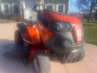 HUSQVARNA TS146X LAWN TRACTOR