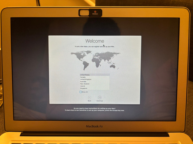 MacBook Air 2015 (13.3-inch) in Laptops in City of Halifax - Image 4