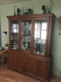 HUTCH AND BUFFET. VERY NICE DESIGN AND CONDITION.