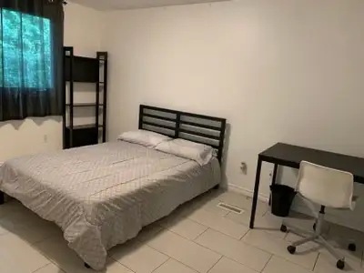 PRIVATE FURNISHED ROOM AVAILABLE IN WATERLOO