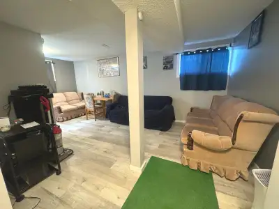 1 private bedroom in an apartment