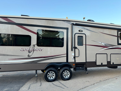 2015 Gateway 3900SE. A MUST SEE! 