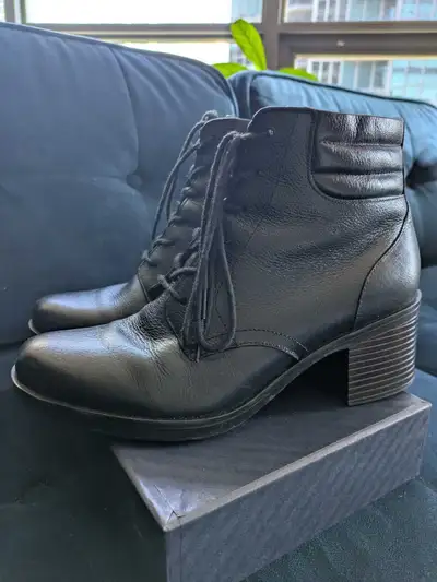 Clarks Hollis Jasmine Black Leather Lace-Up Ankle Boots 8.5, View more