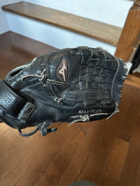 Youth 11” Baseball Glove - LH Mizuno Tartan Web