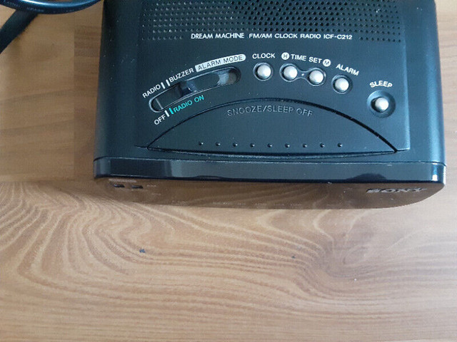 Sony Dream machine alarm clock radio in Arts & Collectibles in Edmonton - Image 2