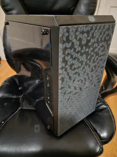 CPU: AMD Ryzen 5 3600, @ 4.2GHz 6cr, 12th GPU: EVGA RTX 2060 Super 8GB, SC Ultra MoBo: MSI B450M Pro...