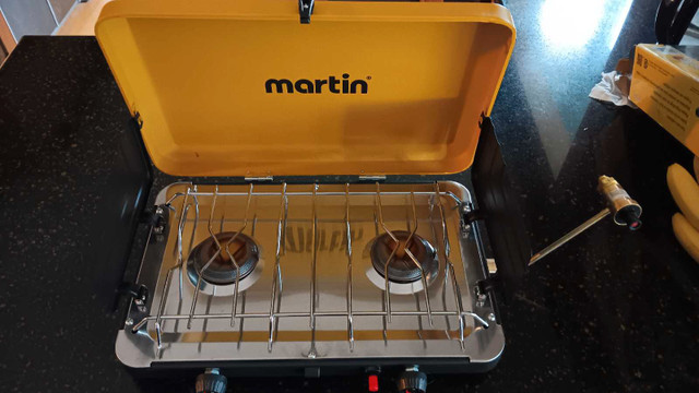 Martin Deluxe Propane Stove in BBQs & Outdoor Cooking in Calgary - Image 2