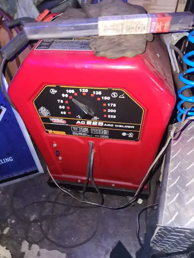 Lincoln Electric Soudeuse ac 225, View more