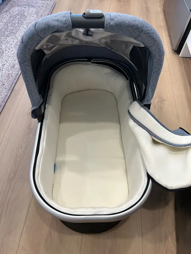 Uppababy Vista stroller in Strollers, Carriers & Car Seats in Oshawa / Durham Region - Image 5