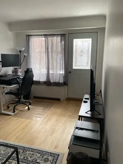 5 1/2 for RENT HEATING INCL.- PARK EXTENSION