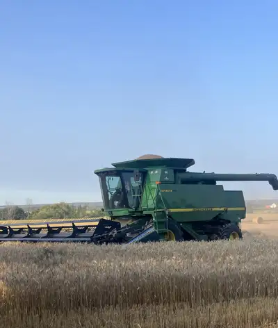 Average condition Auto steer ready ( agleader) Air foil chaffer HID lights Harvest concave (2020) FW...