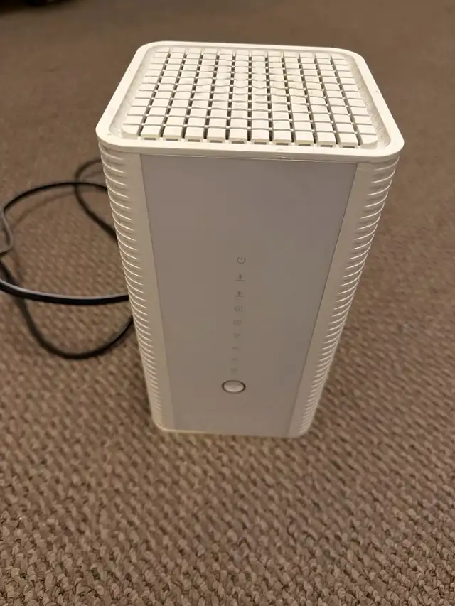 Hitron CODA-4589 Modem in Networking in City of Toronto - Image 2