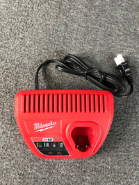 MILWAUKEE M12 BATTERY CHARGER 48-59-2401