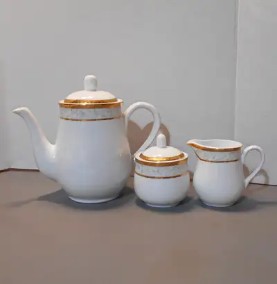 Vintage Royal Heritage 3 piece Set Primavera Lidded Coffee Pot / Tea Pot Lidded Creamer and Sugar Be...