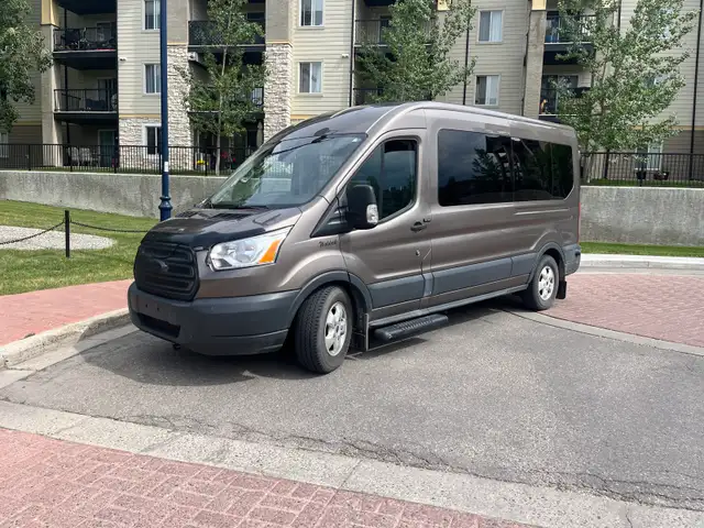 2018 Transit van 350 12 passenger diesel 