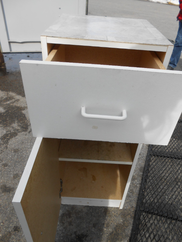 White 15" pressed board with 1 drawer enclosed 2 shelves cabinet in Storage & Organization in Peterborough - Image 2
