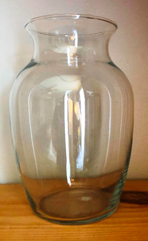 glass vase dans Décoration intérieure et accessoires  à Longueuil/Rive Sud - Image 2