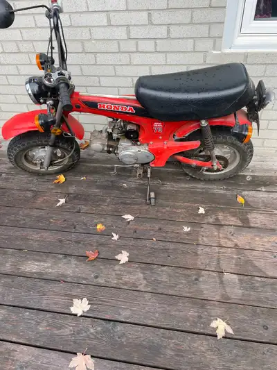 Honda CT 70 street legal model runs and drives fine needs a tail light lens