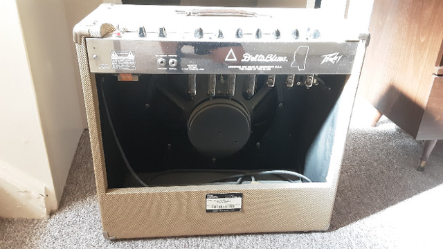 Vintage Peavey Single 15" Electric Guitar Amp $600 in Amps & Pedals in Calgary - Image 2