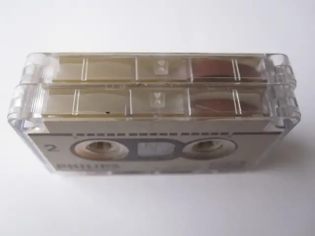 2x Vintage PHILIPS Mini-Cassette Tape/bande (30 minute) LFH-0005 in Other in Longueuil / South Shore - Image 5