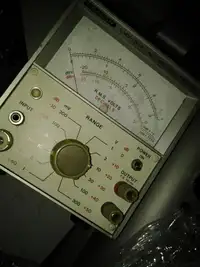 LEADER LMV-181A AC MILLIVOLTMETER RMS Analog Volt Meter Audio De