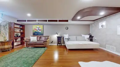 Charming Basement Apartment in North York – Private Entrance Located near Rockford Rd & Fisherville...