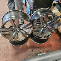 For Sale 19" BMW alloy wheels 5x120 74.1 hub bore 37 offset 