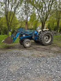 Tracteur agricole 