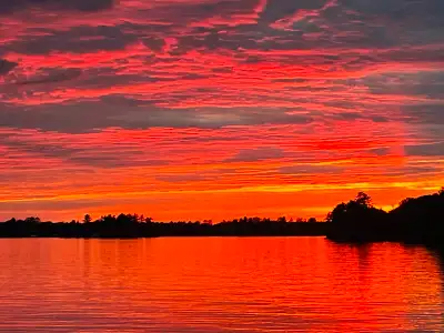 Extensively renovated custom Lake Muskoka cottage for rent weekly rates only. Washer, dryer, dishwas...