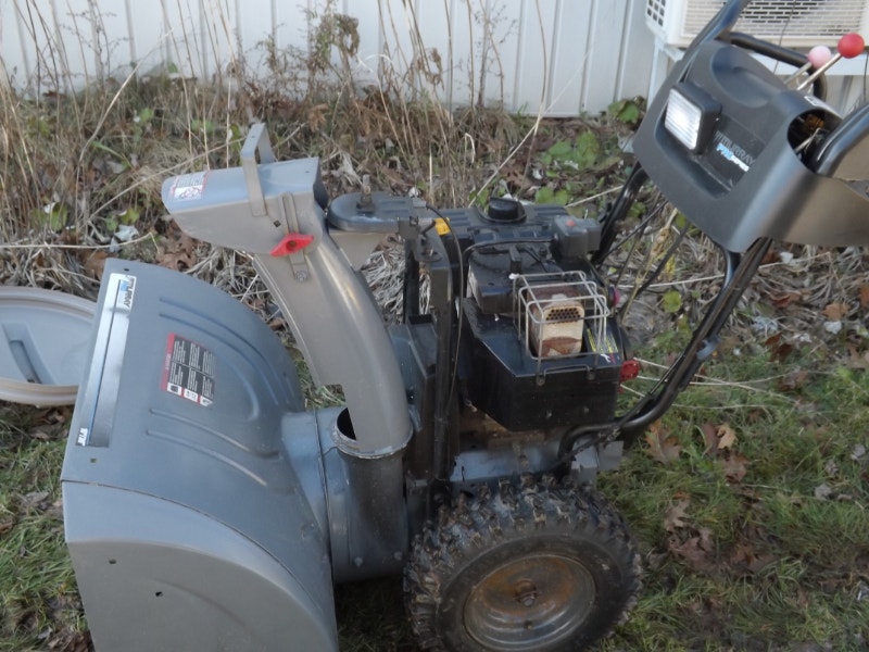 snow blower Murray pro series 10.h.p 375.00 Snowblowers Bedford Kijiji
