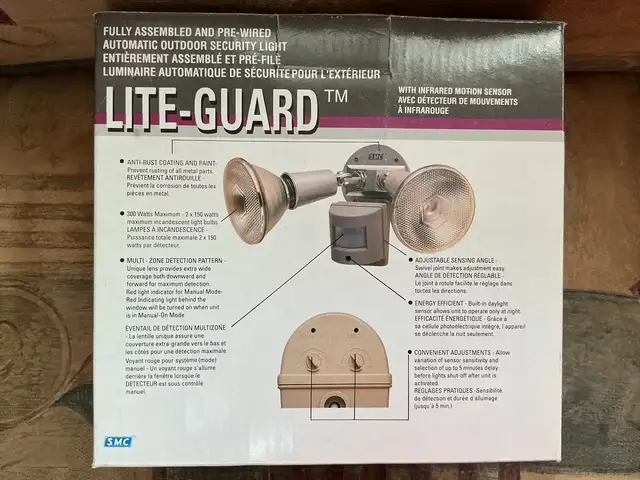LUMINAIRES AUTOMATIQUES DE SÉCURITÉ ET DÉTECTEUR POUR EXTÉRIEUR in Outdoor Lighting in Laval / North Shore - Image 3
