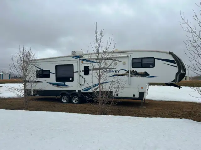 2012 Sydney Outback 325 fre in Travel Trailers & Campers in Regina - Image 11