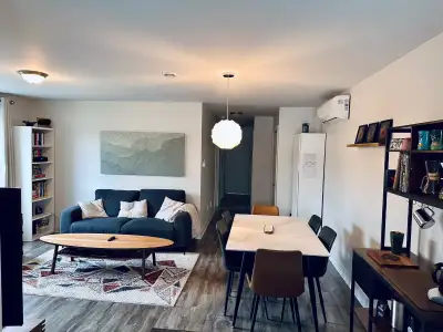Grand 5 1/2 (3 chambres) avec stationnement, à louer