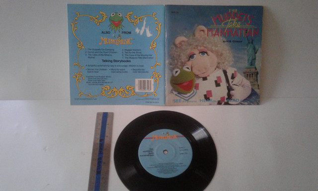 MUPPETS TAKE MANHATTAN, SING and READ ALONG KID'S RECORD in Arts & Collectibles in Kitchener / Waterloo