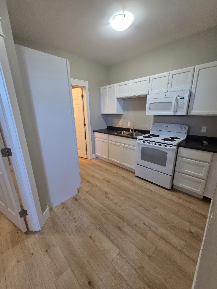 1 Bedroom Studio Apartment in Clyde River - H/L Included 1