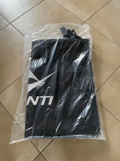 NEW Extra large Avanti sports equipment bag 67 x 24 x 14” Pick up in Erin or meet Georgetown or Miss...