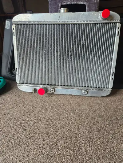 Aluminum radiator 25,1/2by 20 no leaks in good condition 225.00 obo