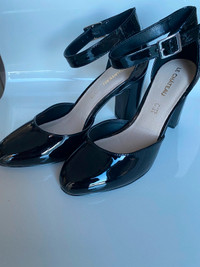 Black Patent Almond Toe Heels w/Ankle Strap - New - 37