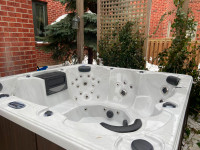 New 8 Seater Spa In Stock-56 Jets- Fully Loaded-Free Delivery GD