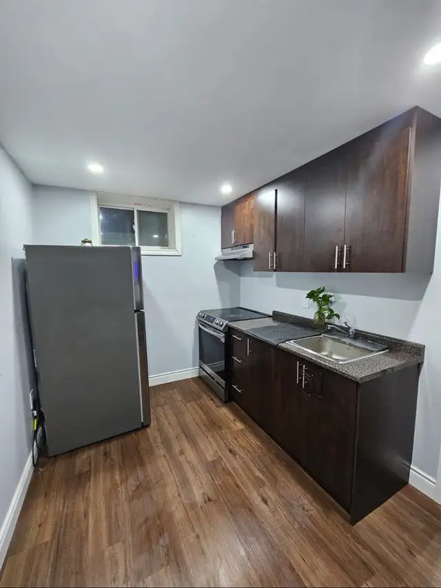 House for rent (Legal Basement with separate entrance)63417674124803121
