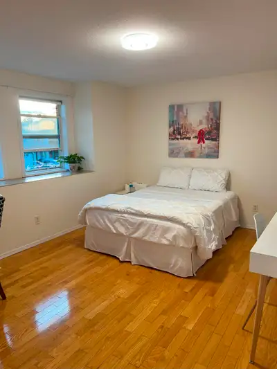 Beautiful large size upper-level Master Bedroom with attached ensuite bathroom available to rent in...