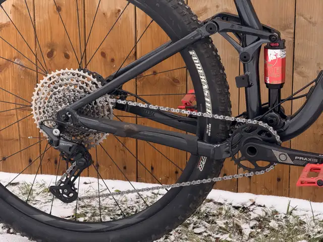 2022 Giant Stance 2 Medium In excellent shape64872057063683122