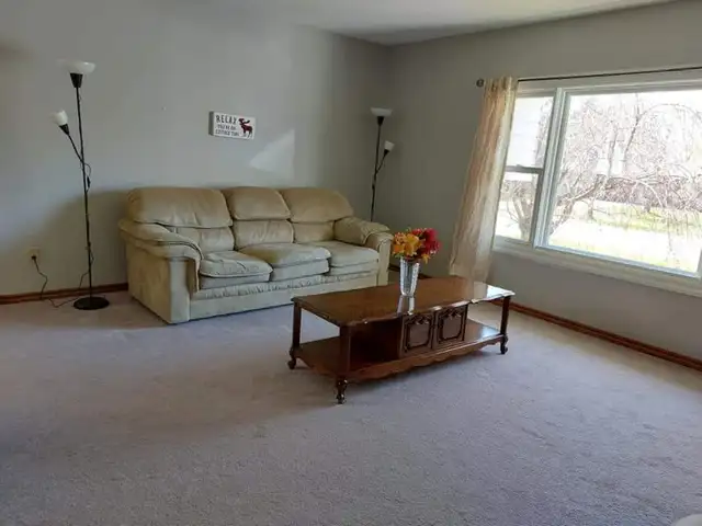 Rental at Kincardine near Bruce Power,  Golf Course!! in Room Rentals & Roommates in Owen Sound - Image 2