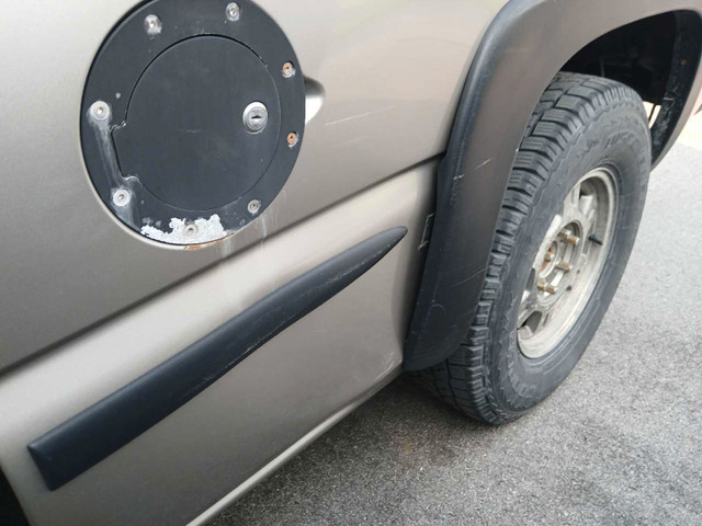 2002 GMC Sierra 2WD in Cars & Trucks in Trenton - Image 3