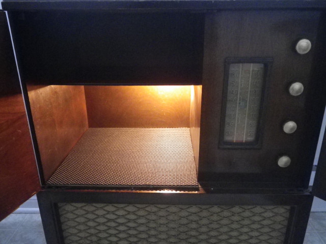 Vintage Radio - Serenader 5124: Restored dans Autre  à Ottawa - Image 4