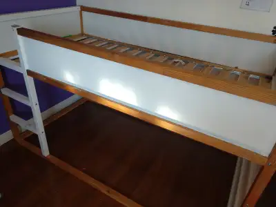 Bed- partially painted Comes with blue canopy too