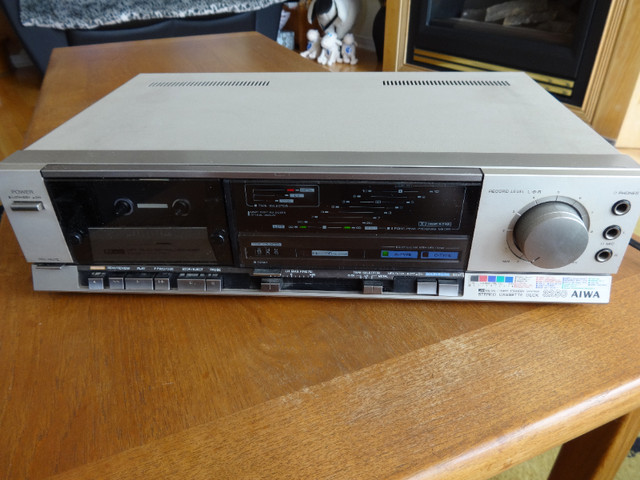 Aiwa AD3250H Vintage Stereo Cassette Tape Deck (1982) for parts in Stereo Systems & Home Theatre in Markham / York Region - Image 4