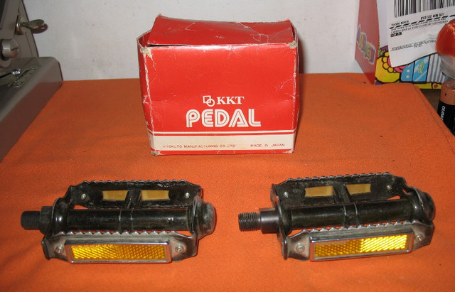 Bicycle Pedal (2) Like New -KKT Pedals Made In Japan -A1 -#5434 in Frames & Parts in Edmonton - Image 2