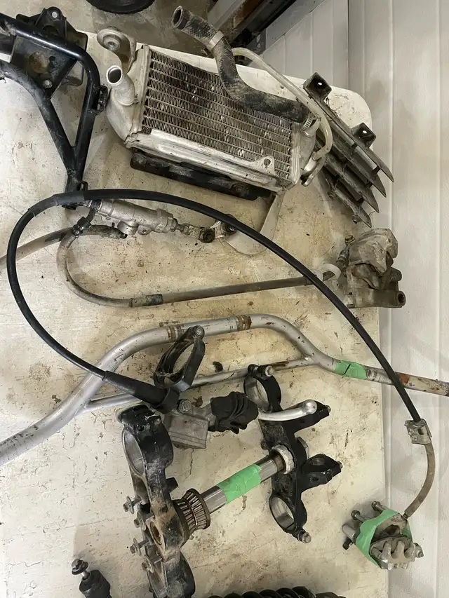 KX100 2011 parting out in Motorcycle Parts & Accessories in Red Deer - Image 6