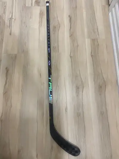 Junior True Catalyst 9x3 Right Hand Hockey Stick T92, View more